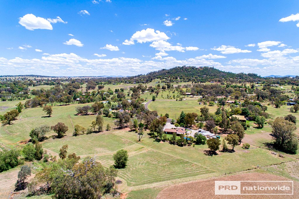 18 Carey Place TAMWORTH 24