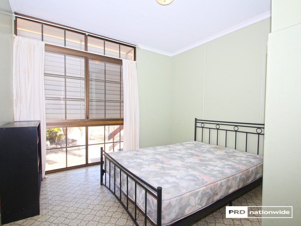 18 Caringa Street URANGAN 8