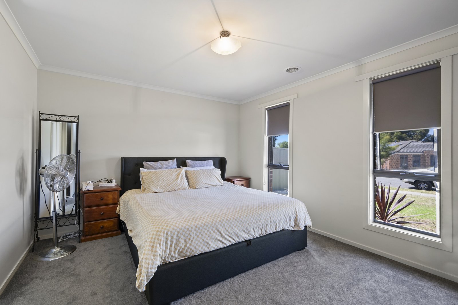 Gallery: 1/8 Carmichael Court