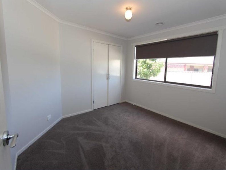 Gallery: 1/8 Carmichael Court