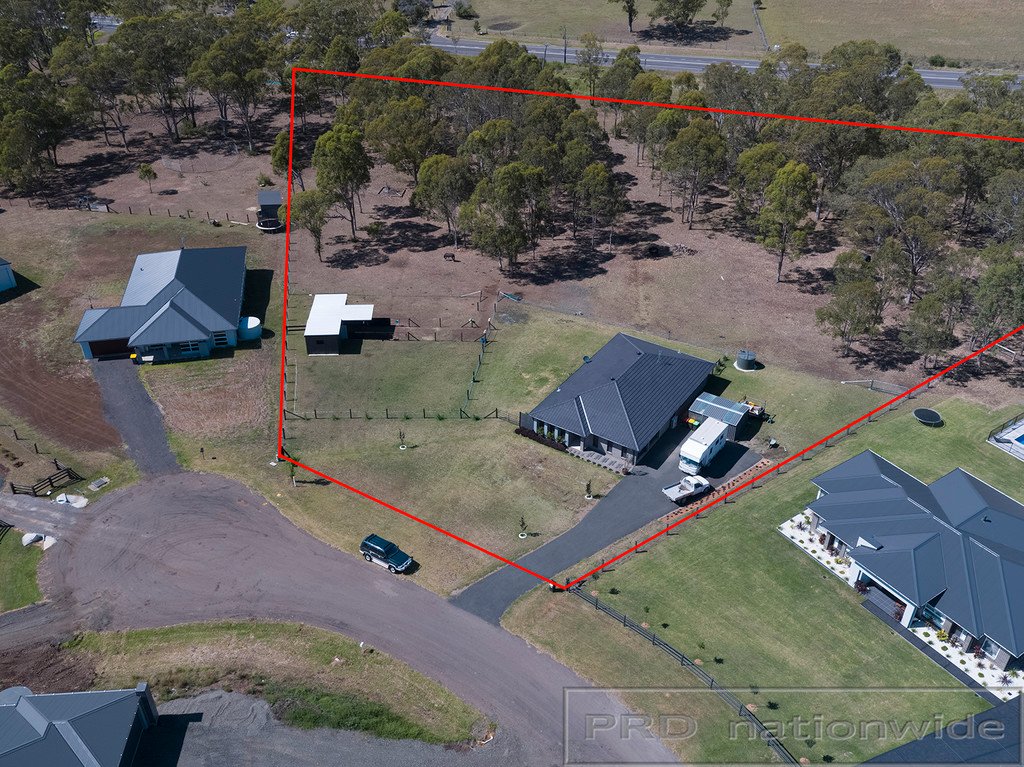 18 Carnival Close WINDELLA 1