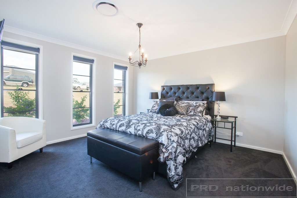 18 Carnival Close WINDELLA 9
