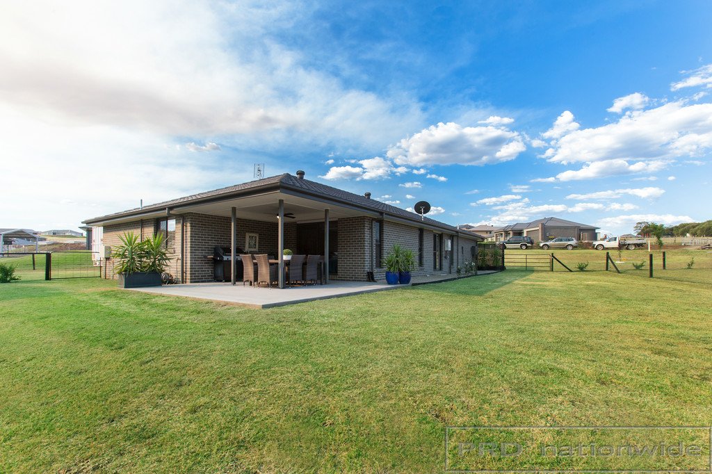 18 Carnival Close WINDELLA 23