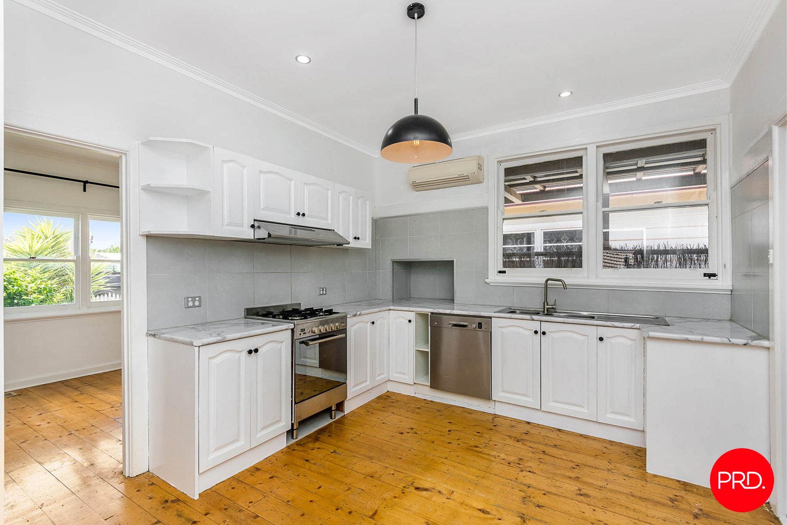 18 Carpenter Street KANGAROO FLAT 3