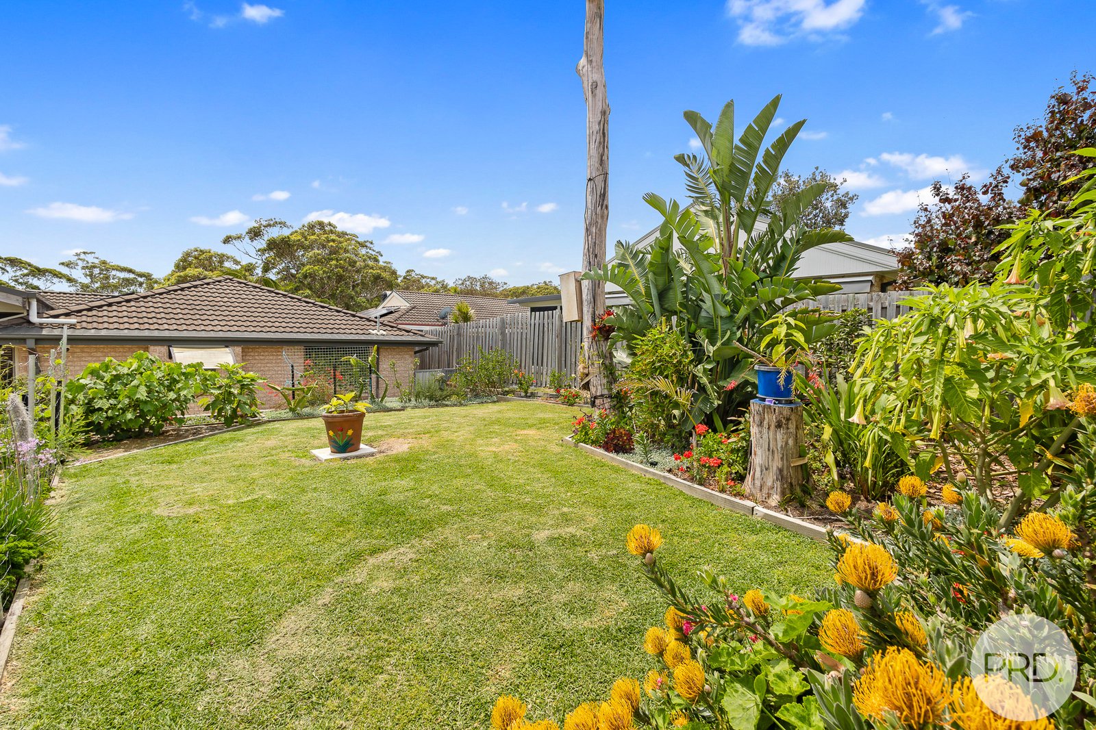 18 Castaway Close BOAT HARBOUR 12