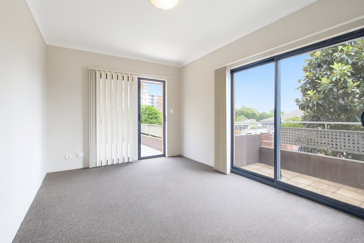 1/8 Castlereagh Street LIVERPOOL 5