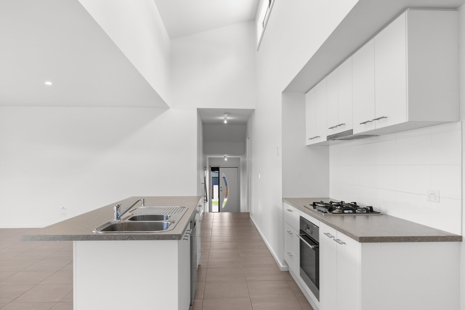 Gallery: 18 Catalina Court