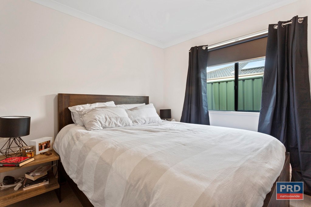 18 Caulfield Drive ASCOT 13