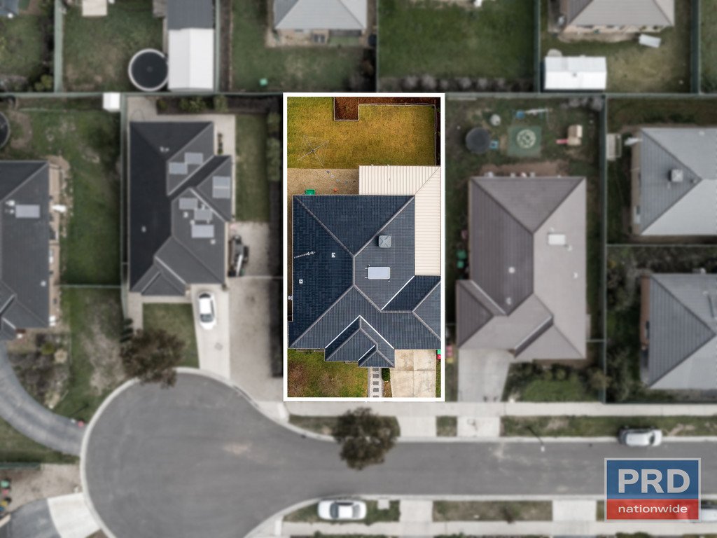 18 Caulfield Drive ASCOT 18
