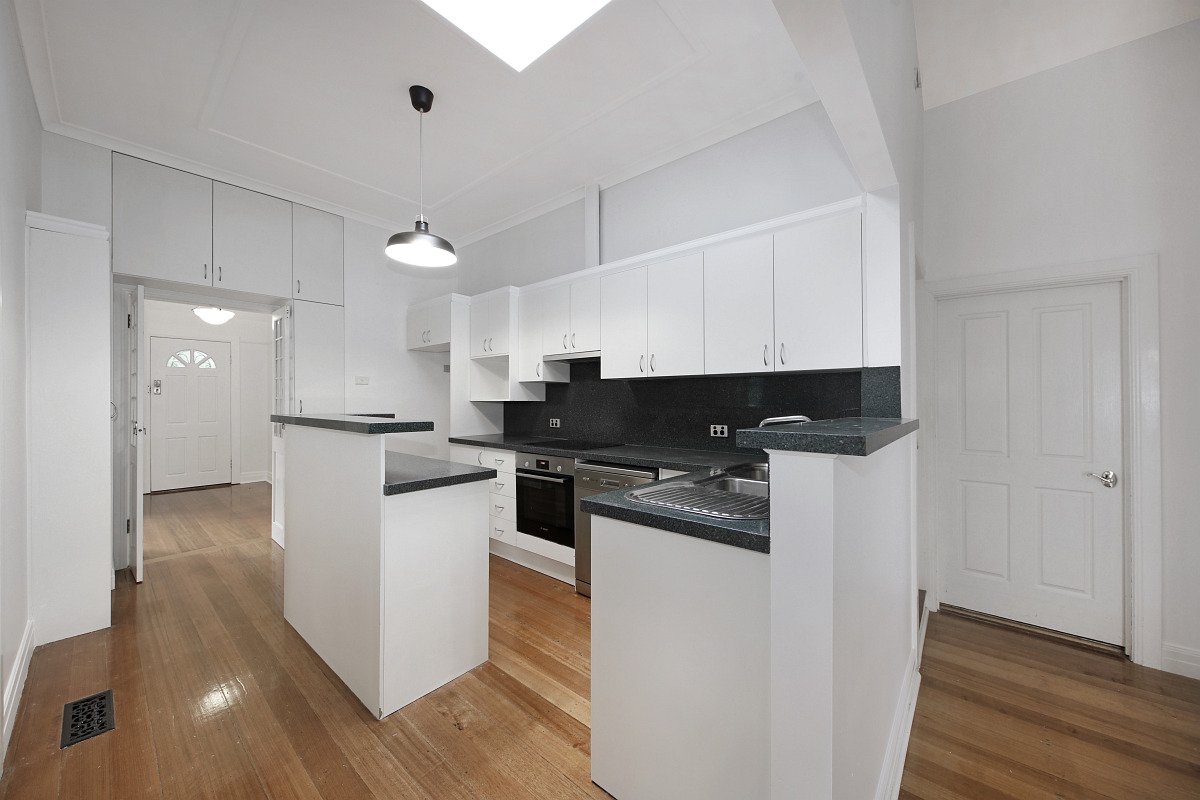 Gallery: 18 Chalmers Street
