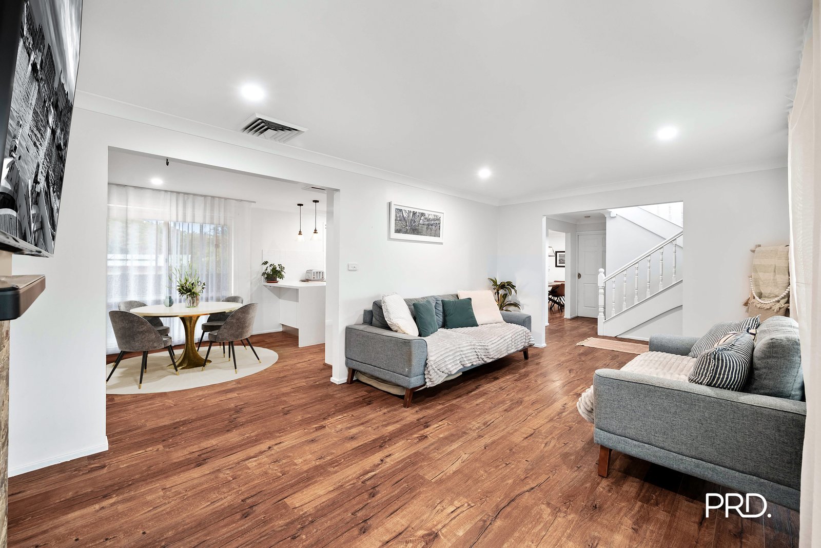 18 Chaucer Place WINMALEE 2