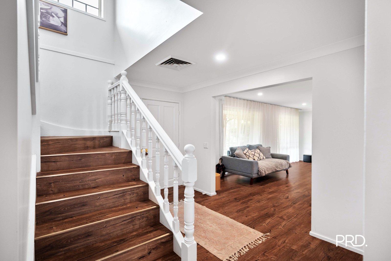 18 Chaucer Place WINMALEE 9