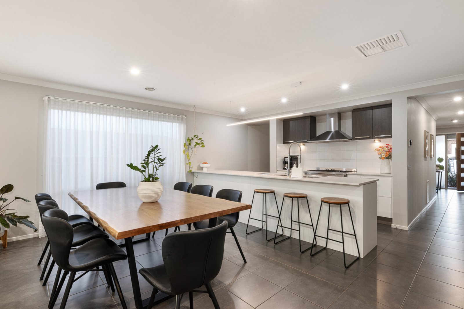 Gallery: 18 Chiara Court
