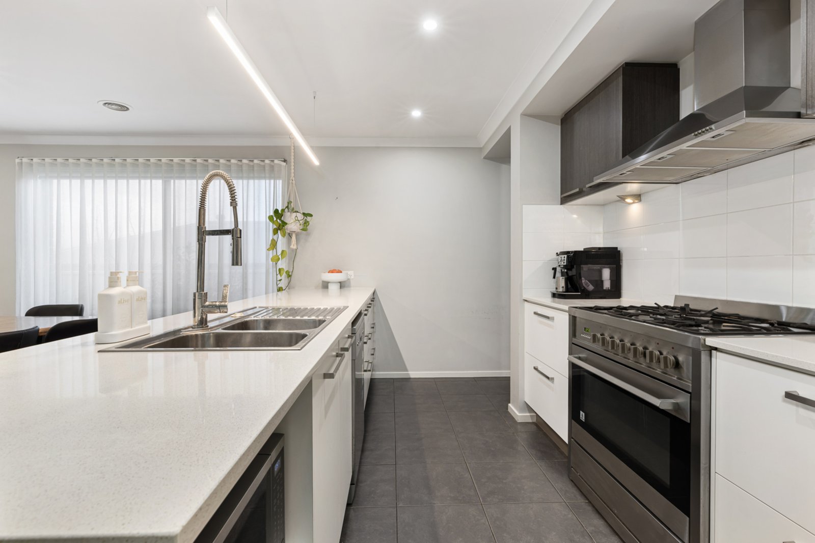 Gallery: 18 Chiara Court