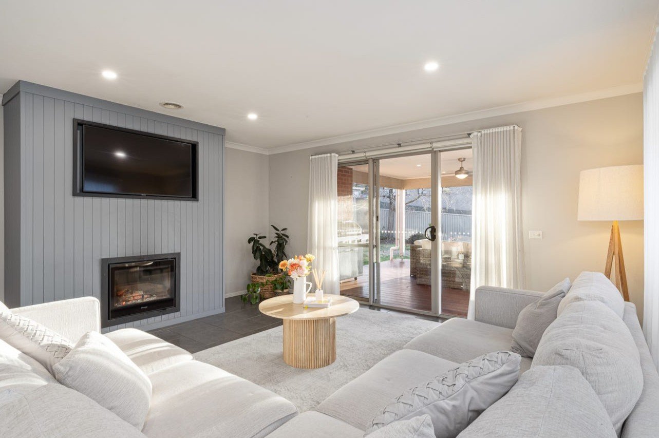 18 Chiara Court BROWN HILL 5