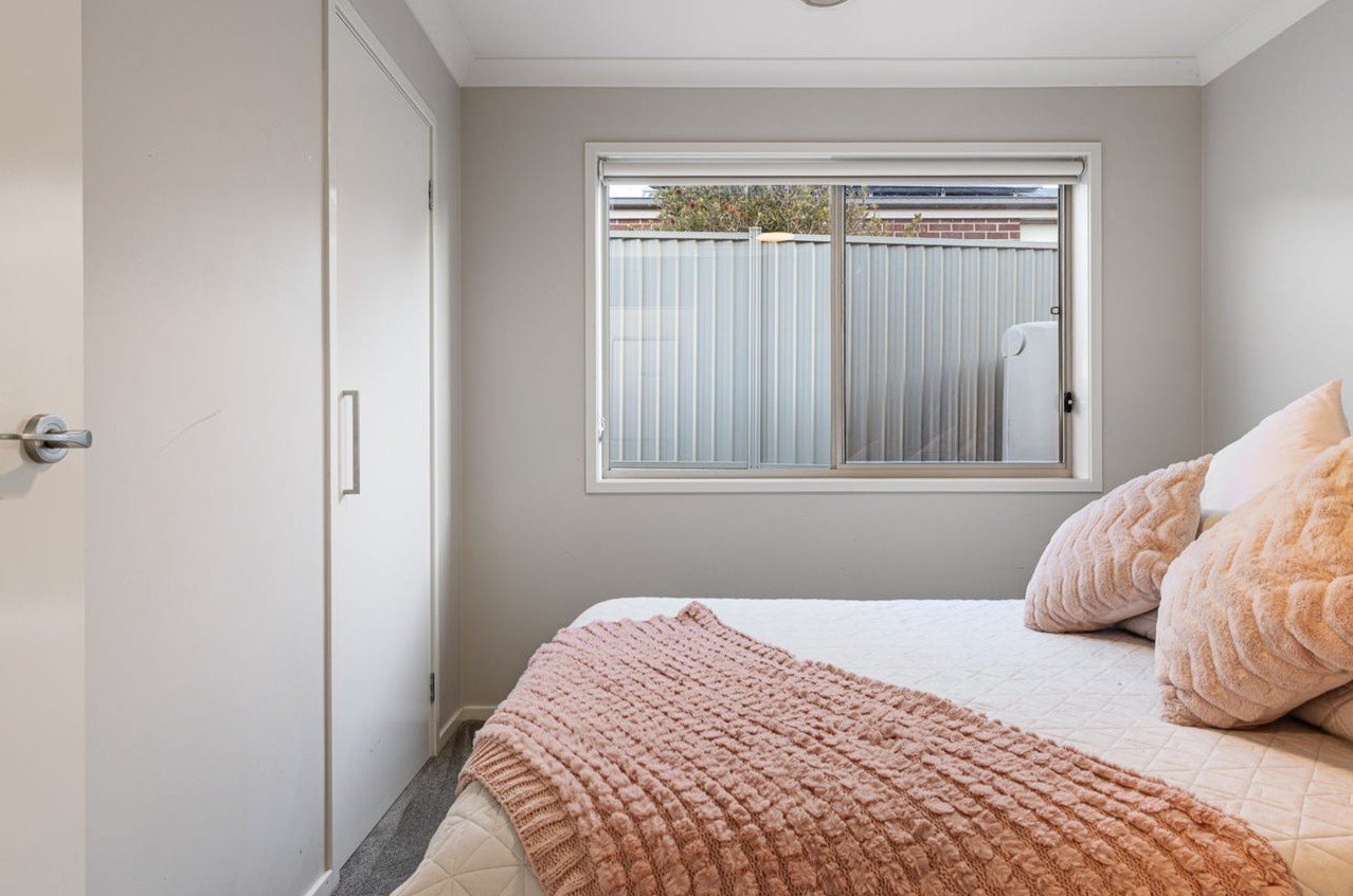 18 Chiara Court BROWN HILL 8