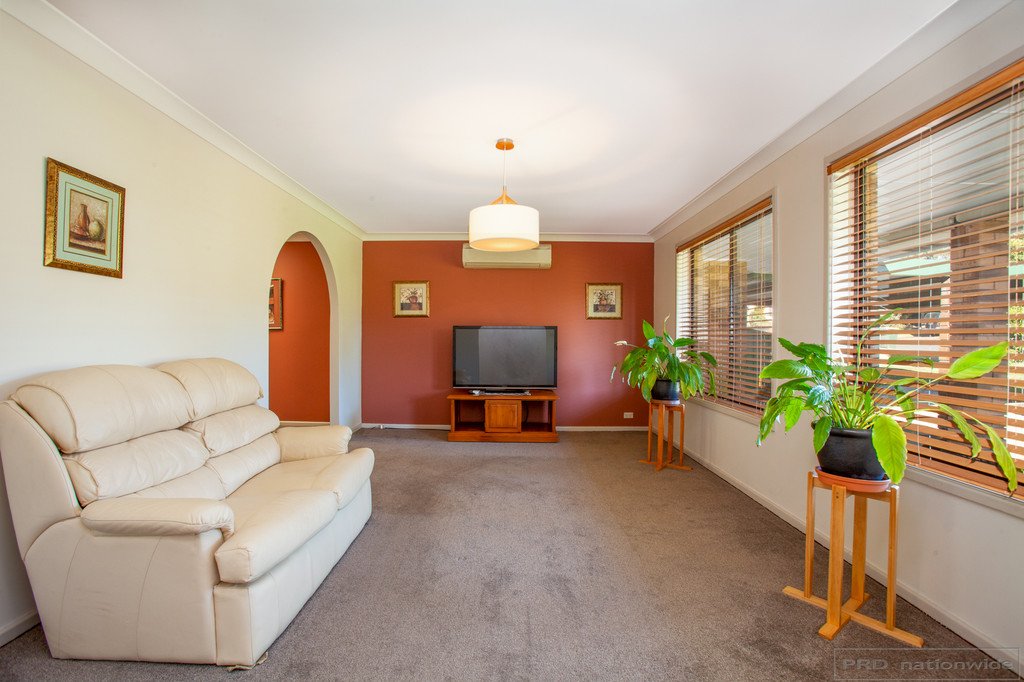 18 Chidley Crescent METFORD 4