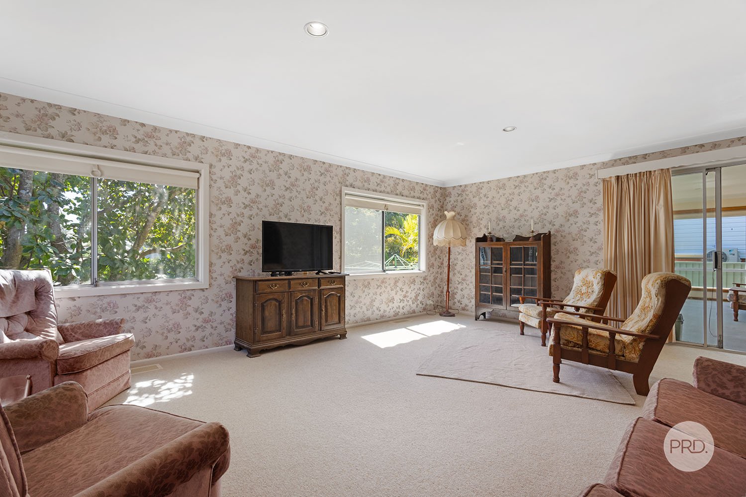 18 Chivers Avenue LUGARNO 4