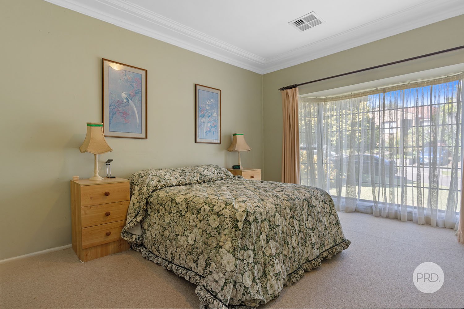 18 Chivers Avenue LUGARNO 9