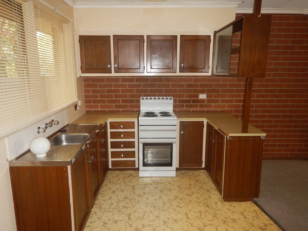 1/8 Christine Avenue ALFREDTON 2