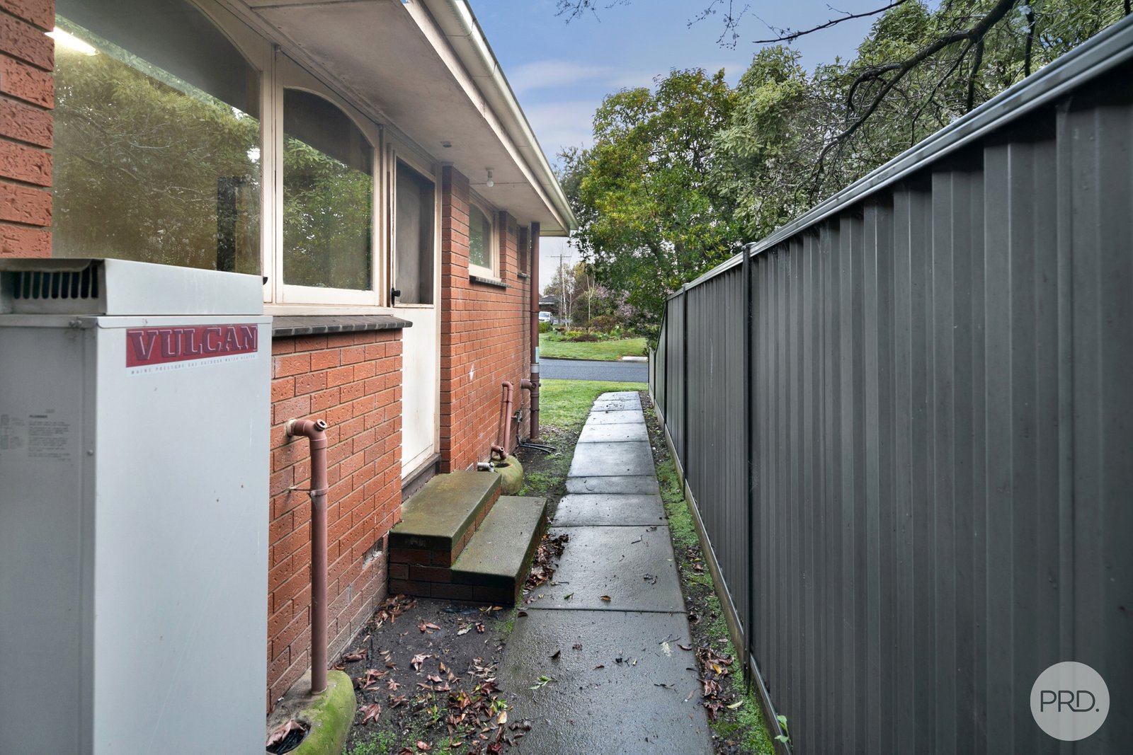 1/8 Christine Avenue ALFREDTON 8