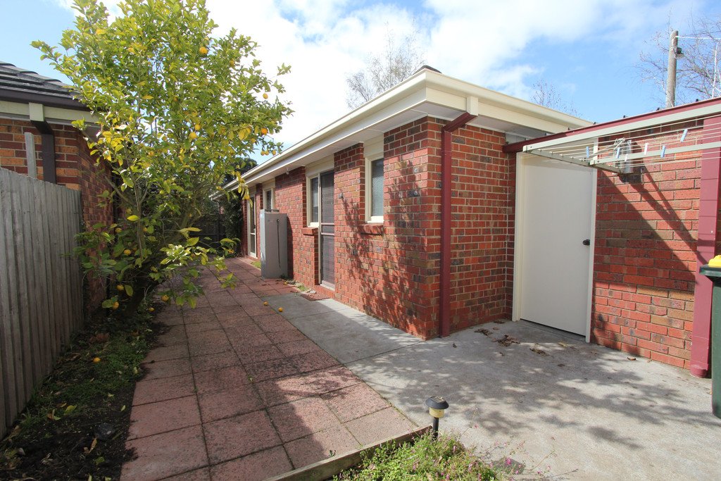 1/8 Church Street BALLARAT CENTRAL 9