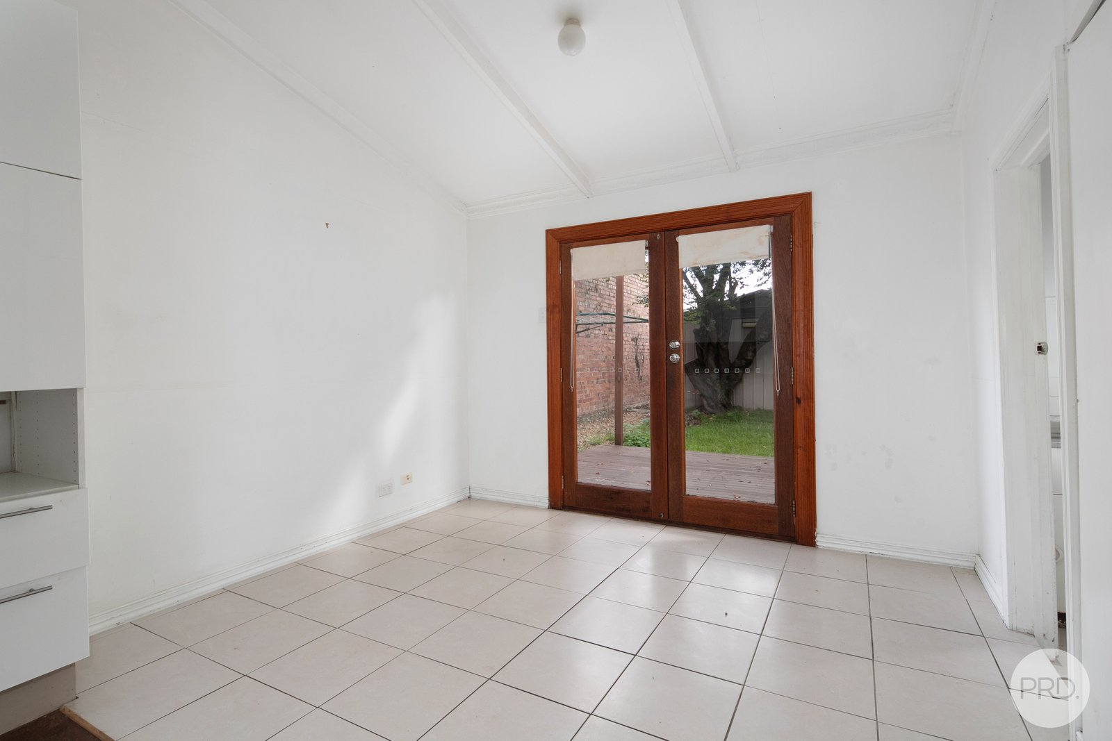 18 Church Street NEWINGTON 3