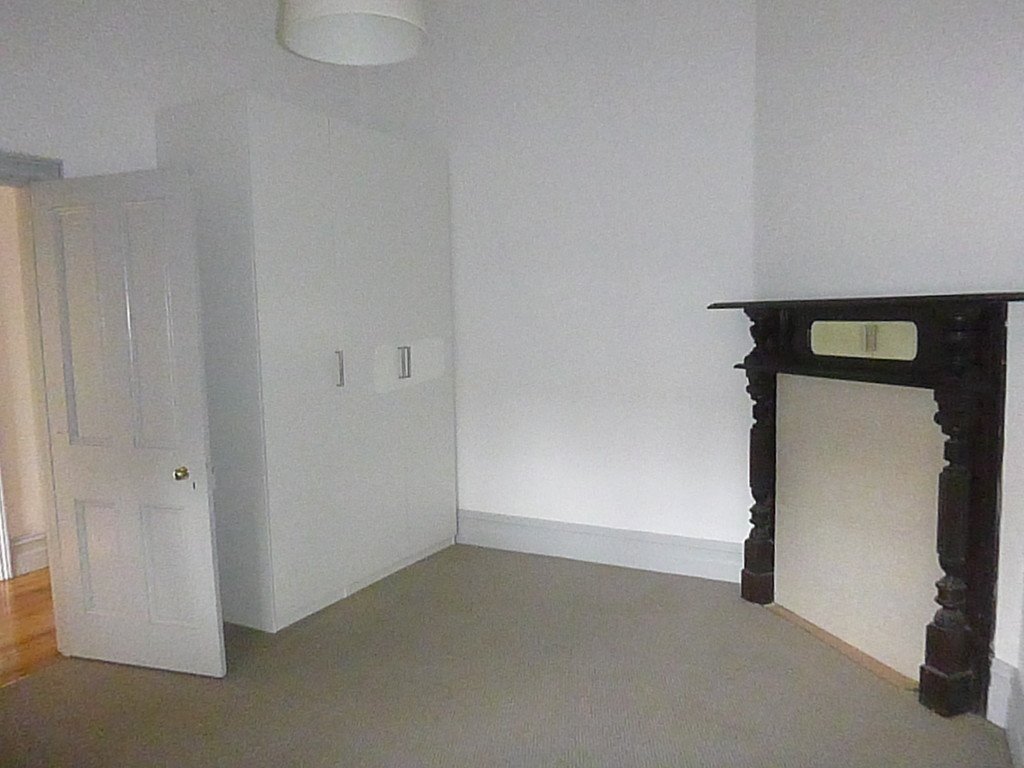 18 Church Street NEWINGTON 8