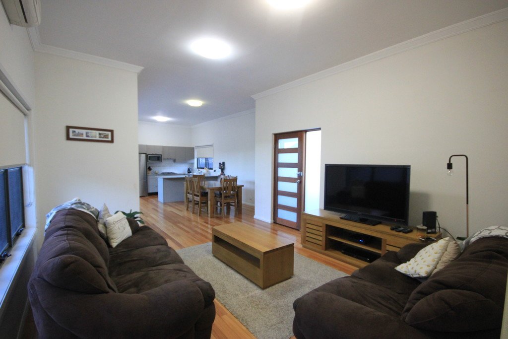 18 Chuter Avenue MONTEREY 3