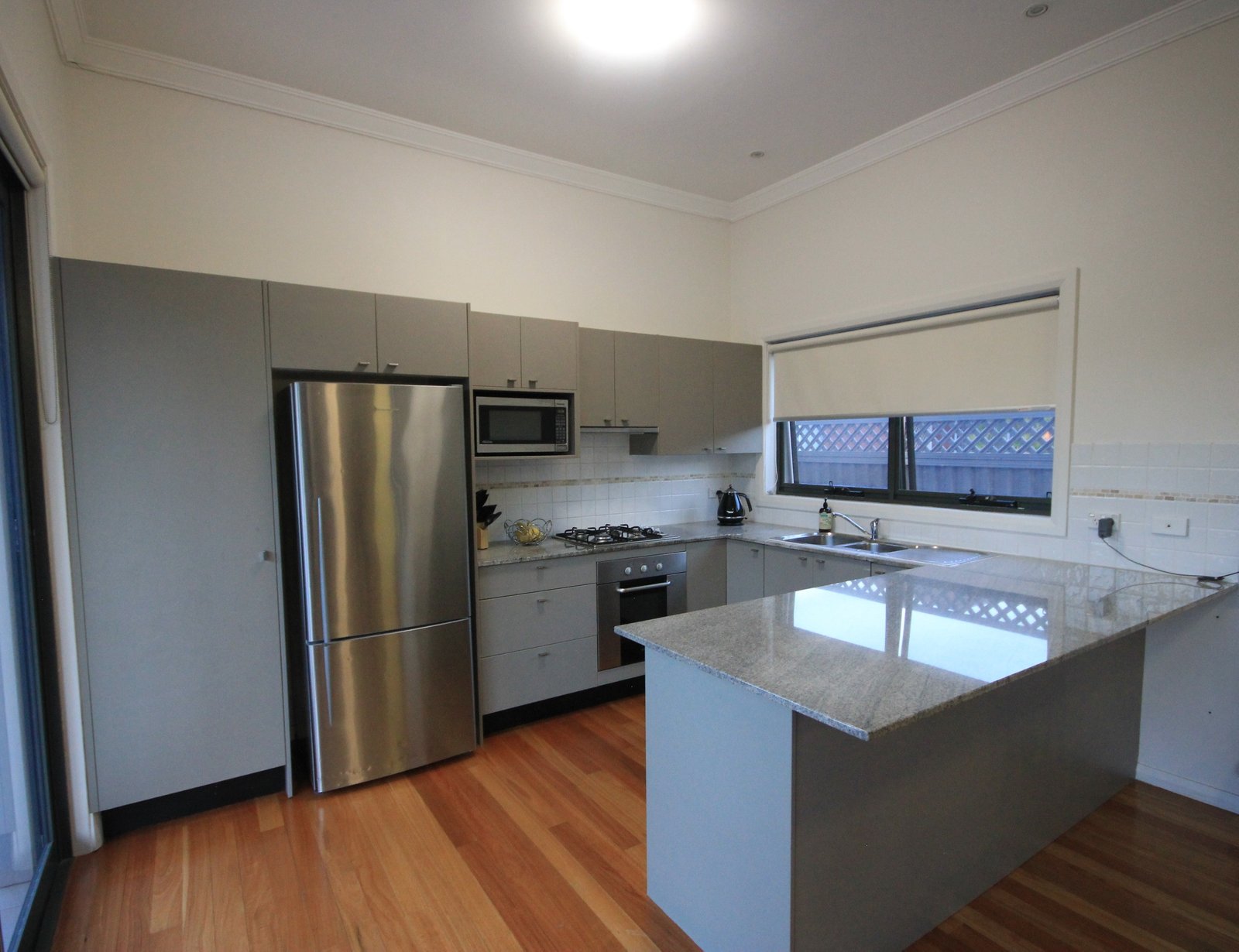 18 Chuter Avenue MONTEREY 2