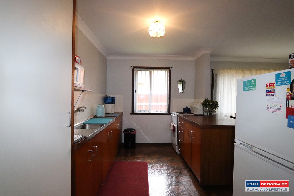 18 Clara Street TUMBARUMBA 3