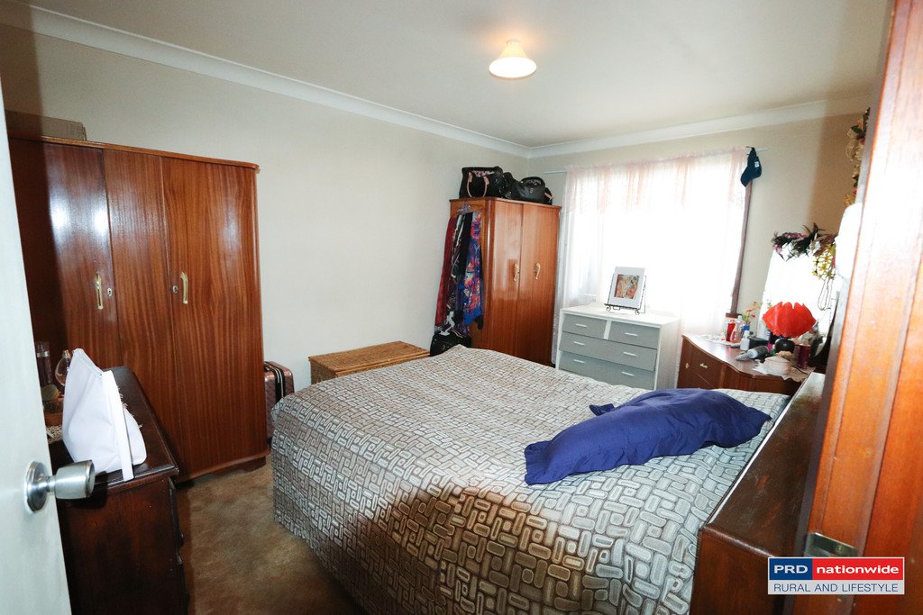 18 Clara Street TUMBARUMBA 8