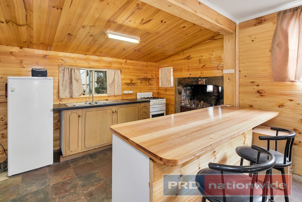 18 Clyde Street SMYTHESDALE 4