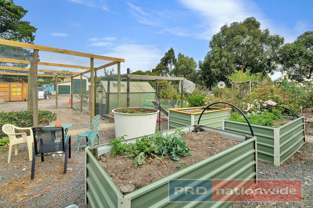 18 Clyde Street SMYTHESDALE 13