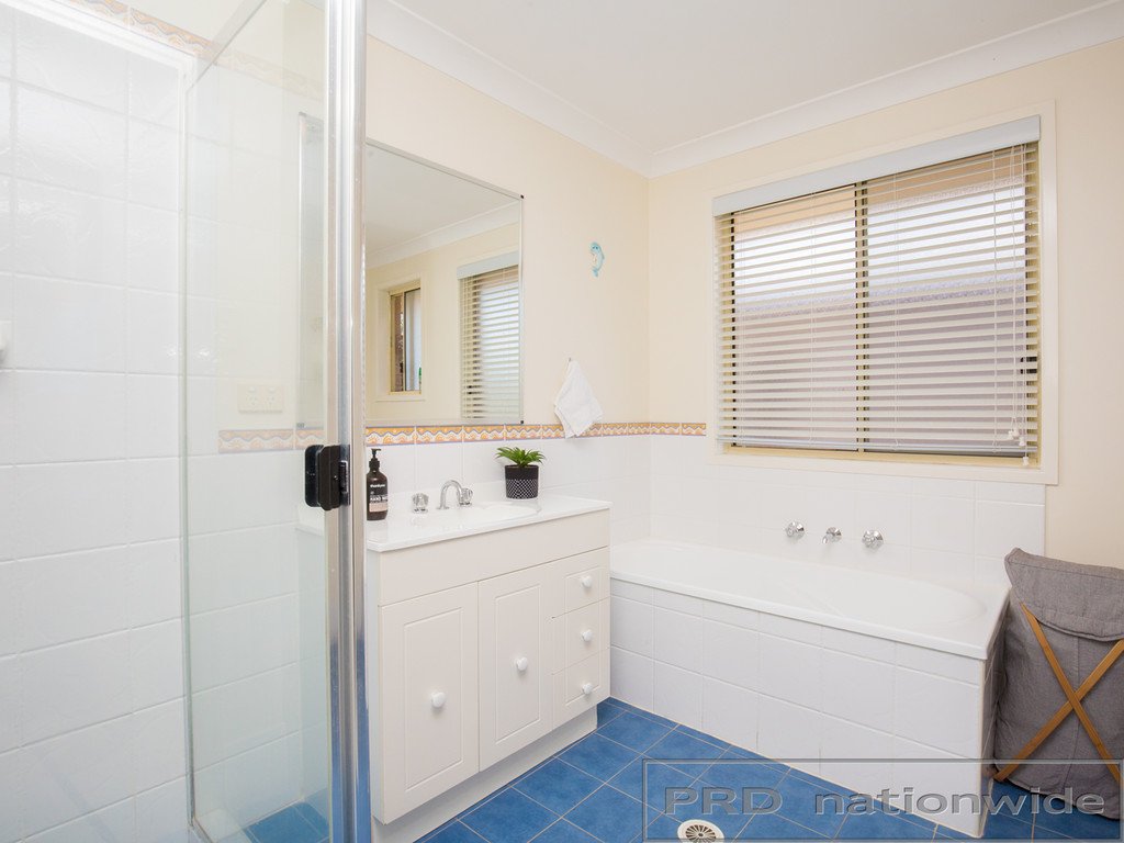 18 Coburn Circuit METFORD 11