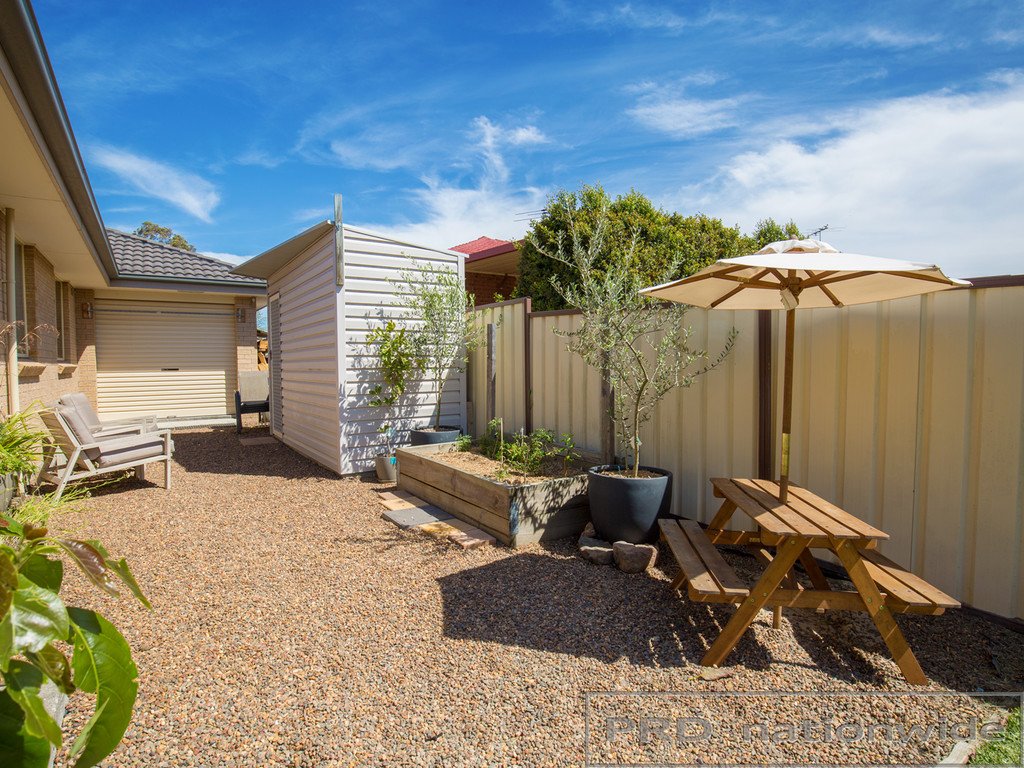 18 Coburn Circuit METFORD 16