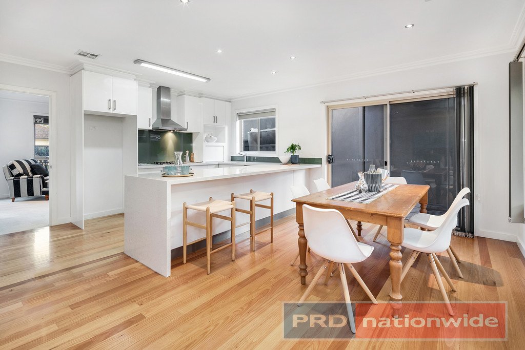 18 Collard Street NEWINGTON 3