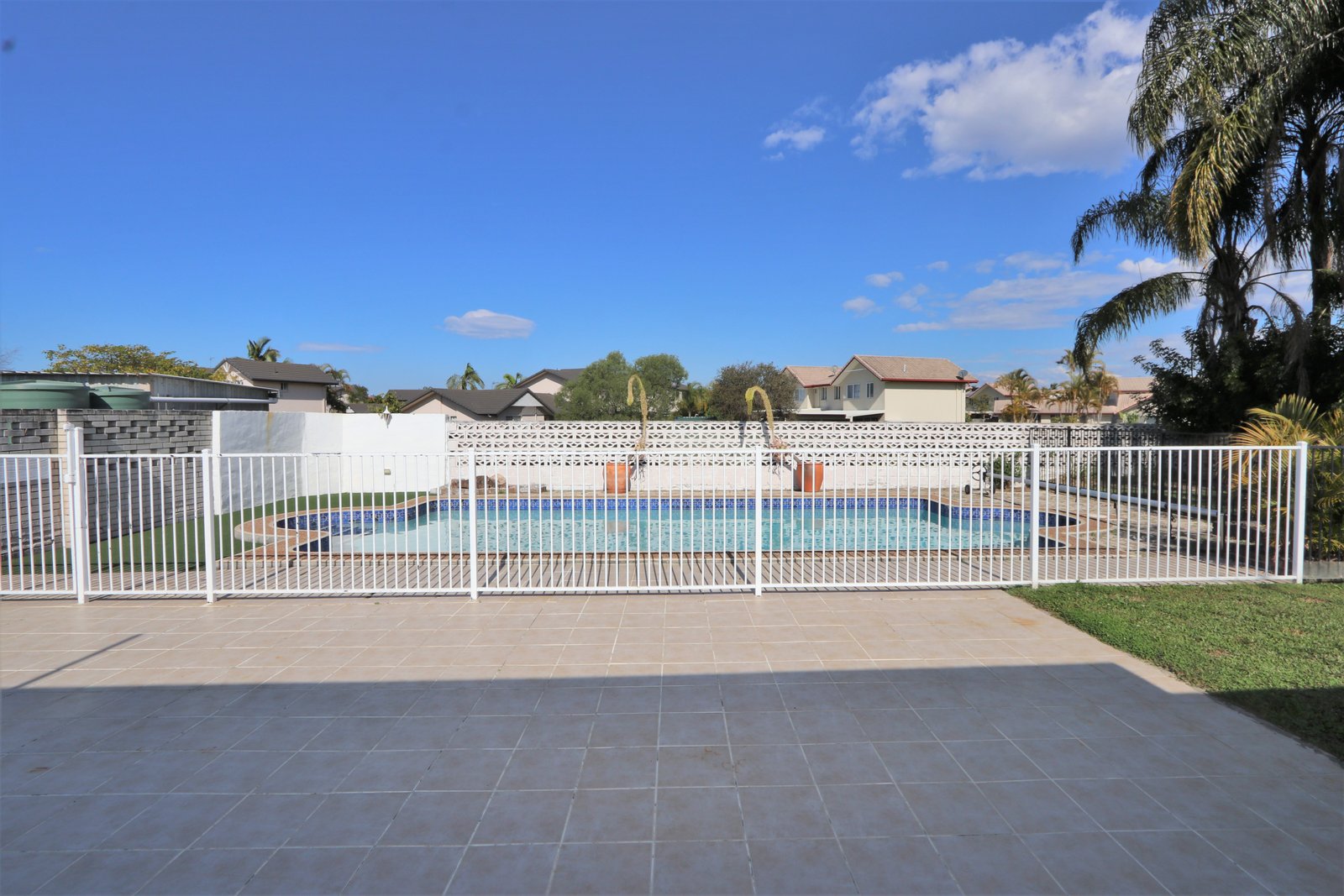 18 Collins Crescent BENOWA 5