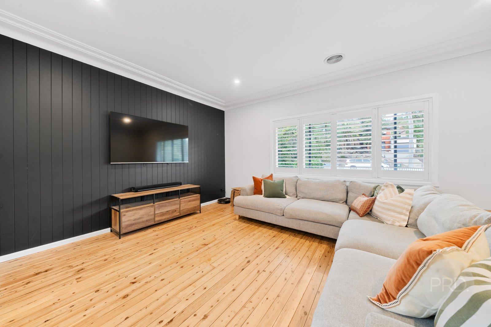 18 Colong Place KOORINGAL 4