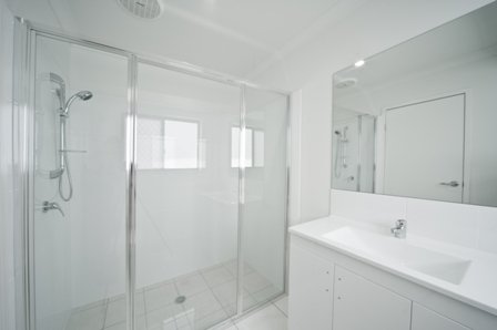 18 Companion Way CANNONVALE 2