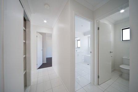 18 Companion Way CANNONVALE 6