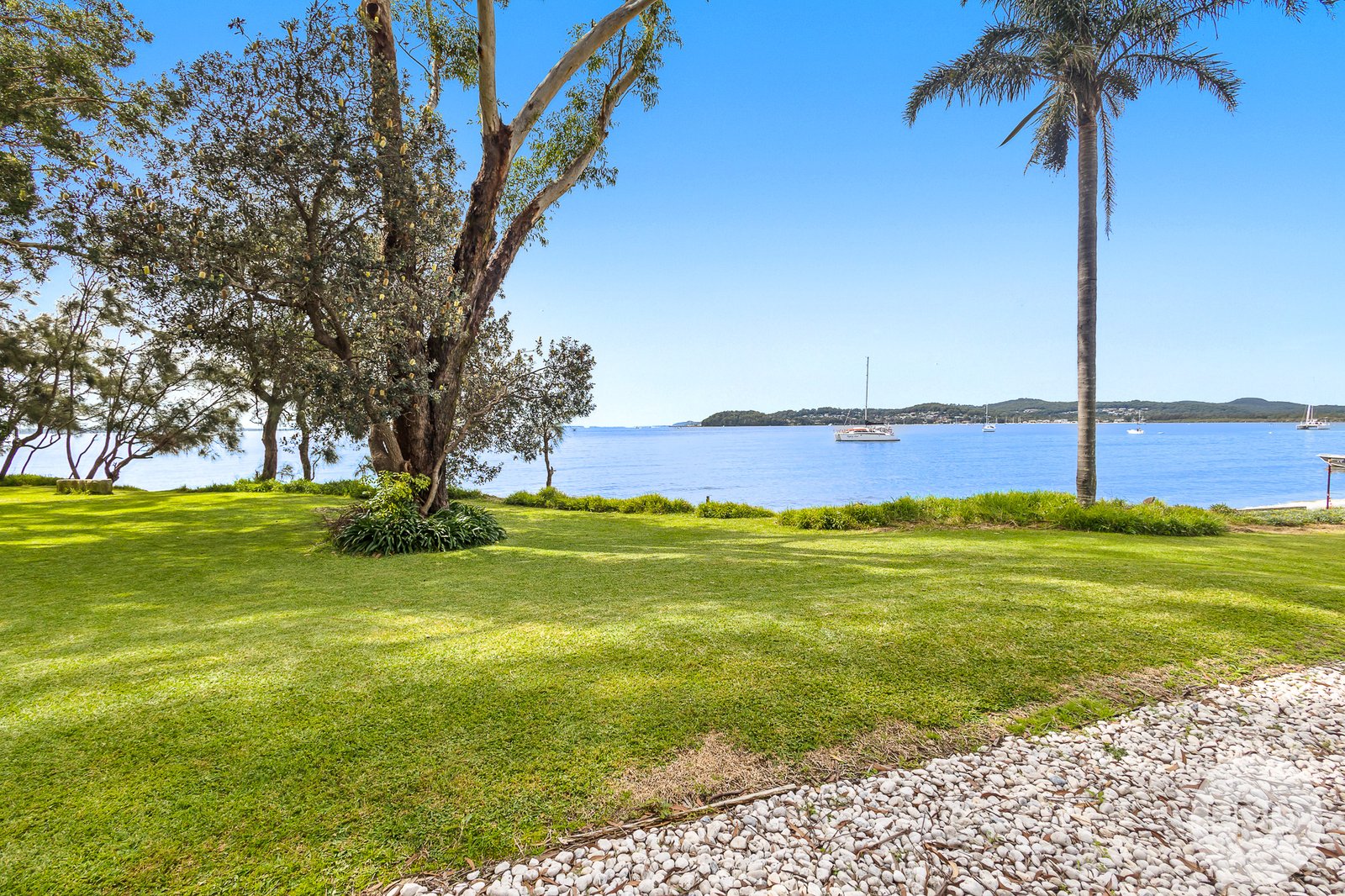 18 Cook Street SALAMANDER BAY 5
