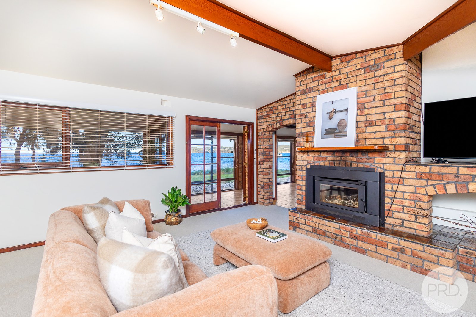 18 Cook Street SALAMANDER BAY 10