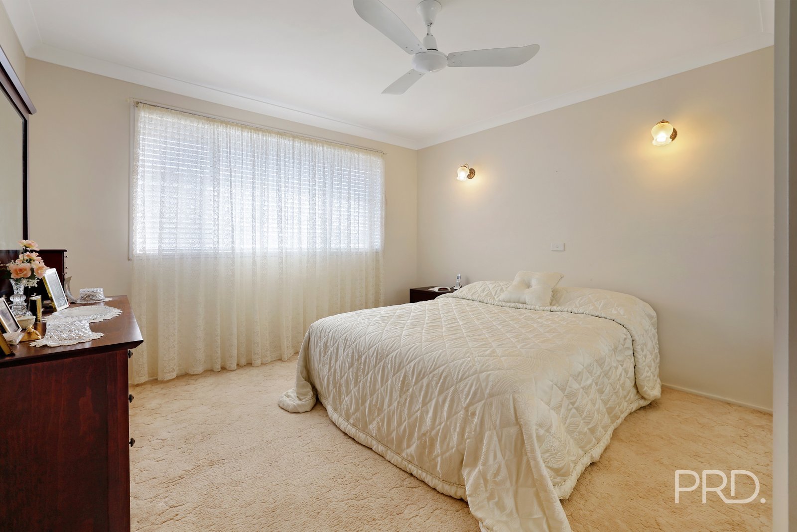 18 Coorong Street SOUTH TAMWORTH 10
