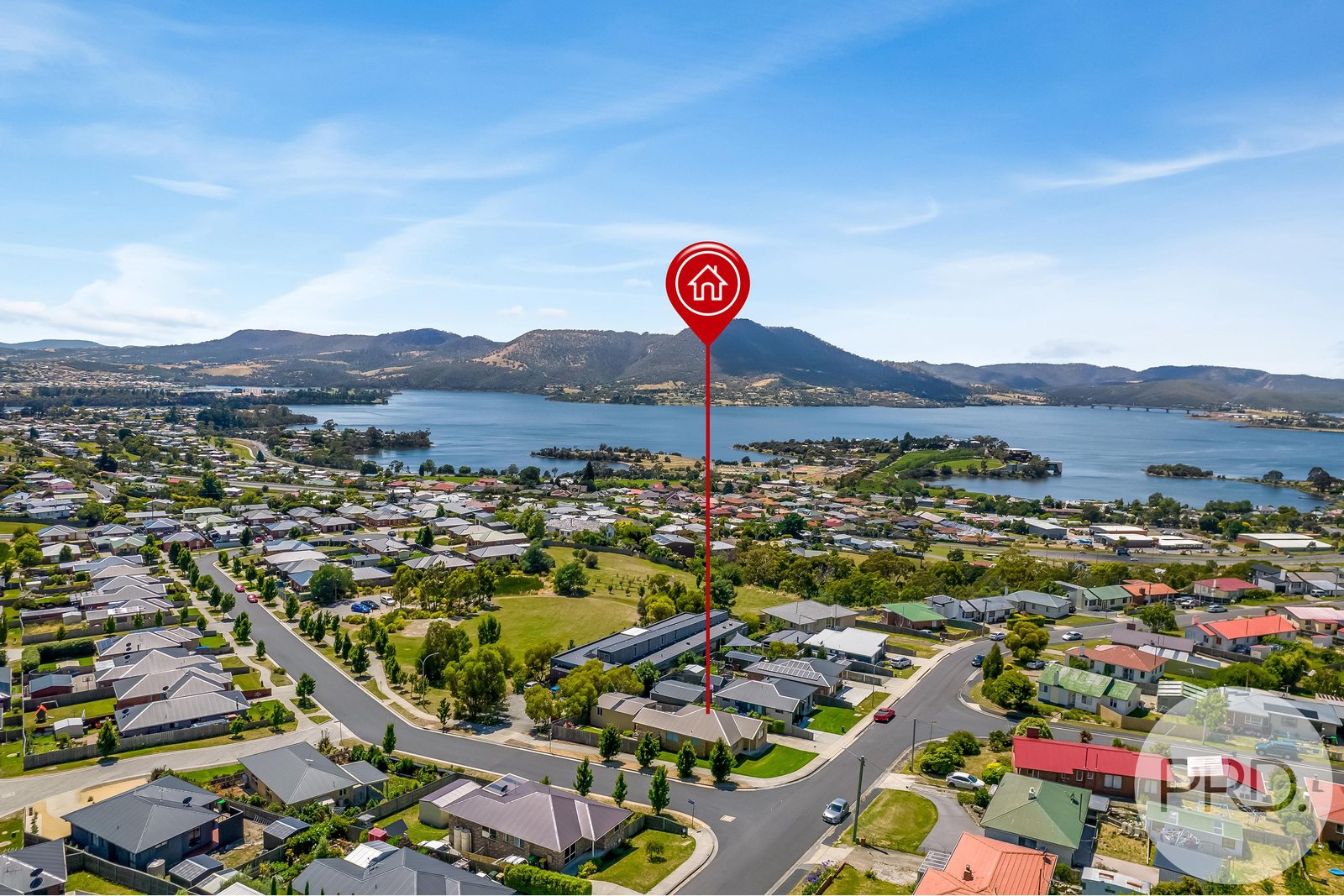 18 Coraki Street CHIGWELL 21