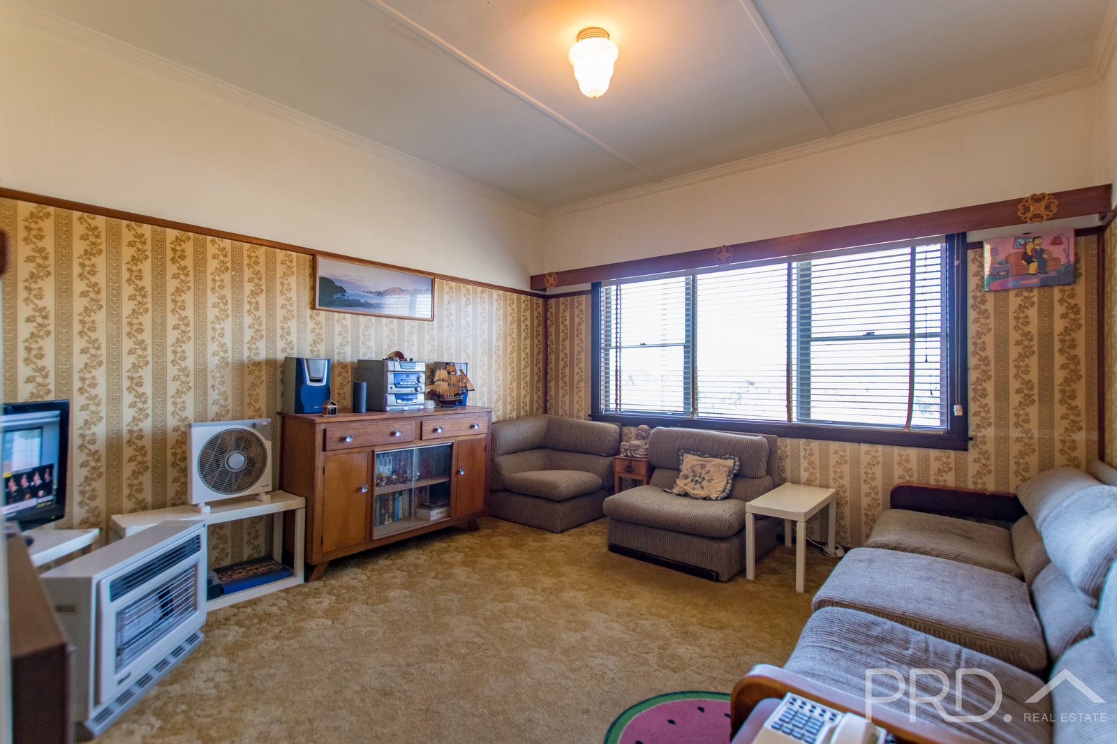 18 Corralyn Avenue BATLOW 2