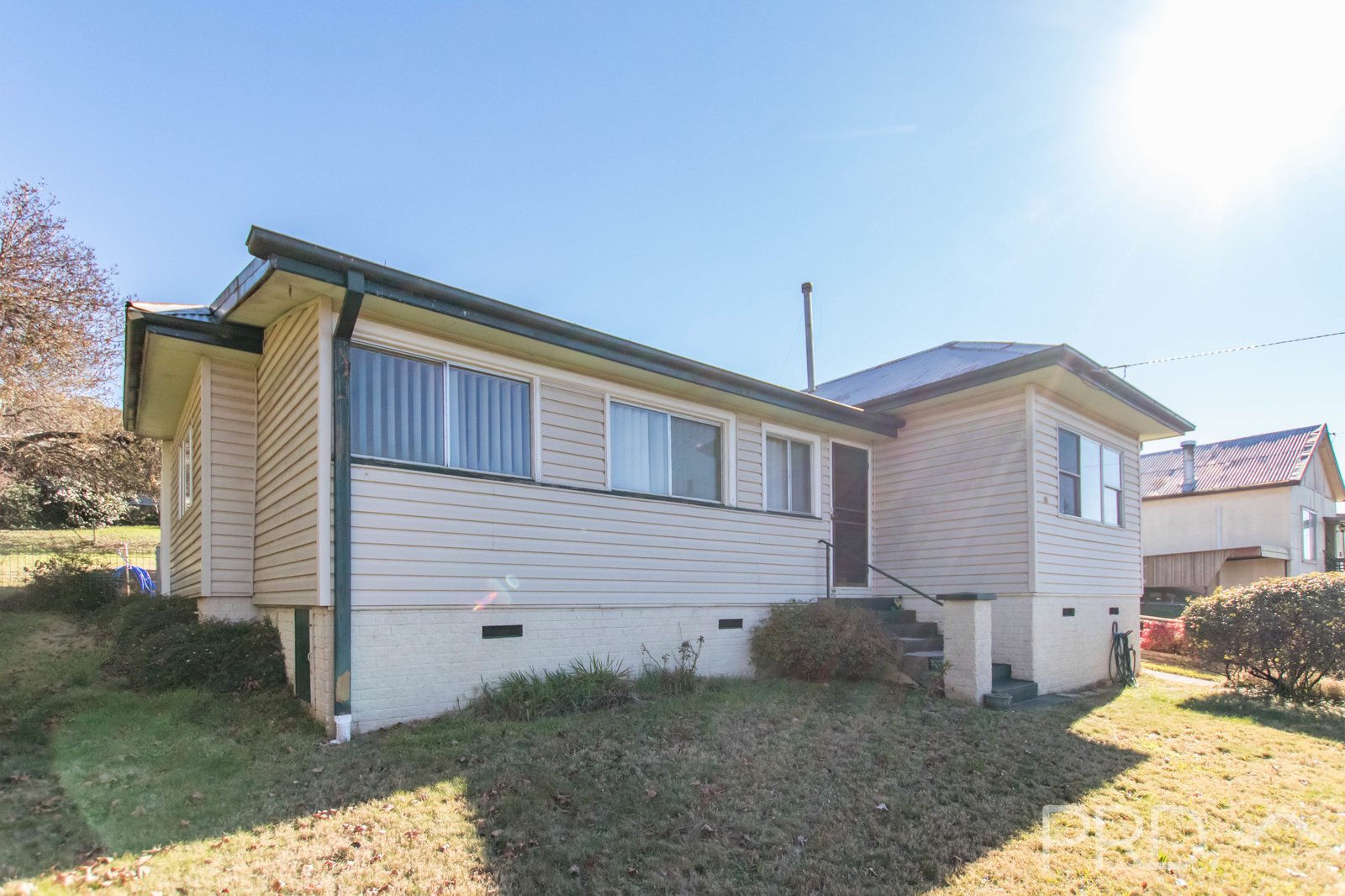 18 Corralyn Avenue BATLOW 12