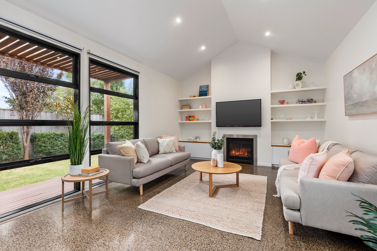 Real Estate and Property in 18 Cowry Way, Point Lonsdale, VIC