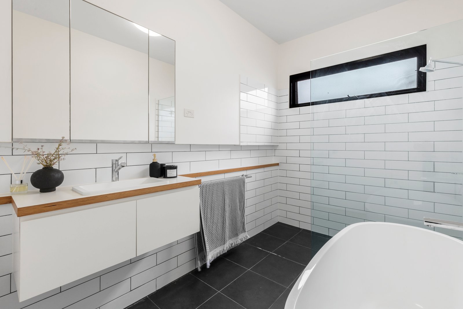 Real Estate and Property in 18 Cowry Way, Point Lonsdale, VIC