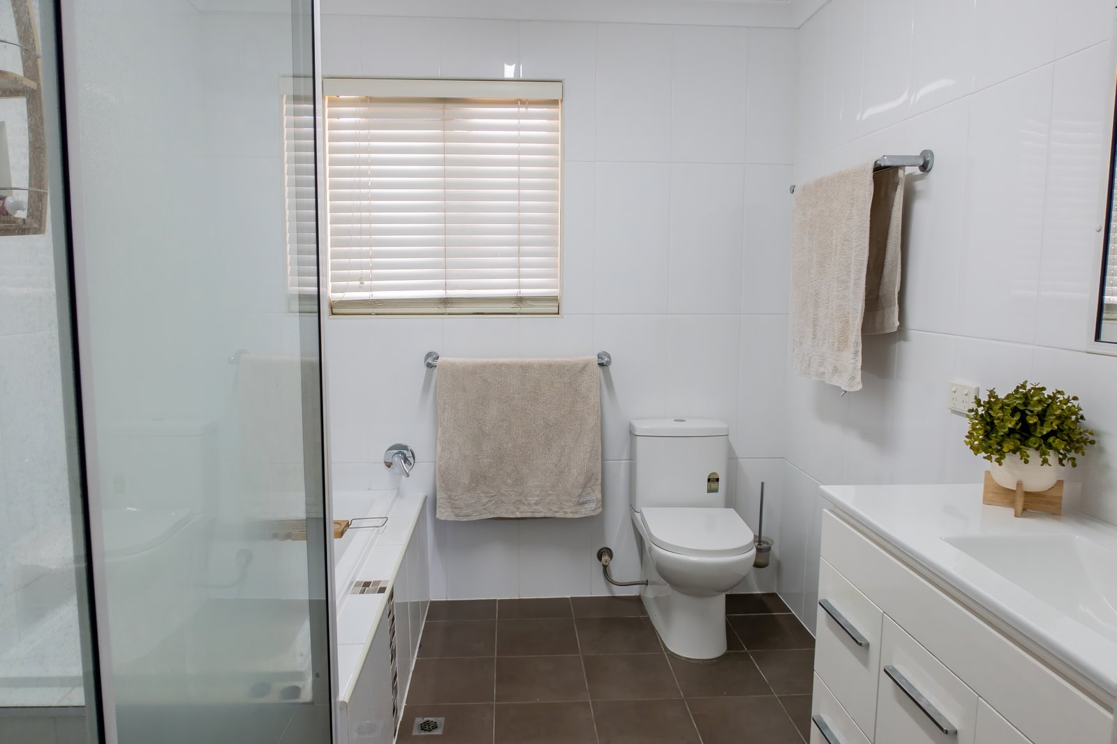 18 Cremorne Drive TANNUM SANDS 12